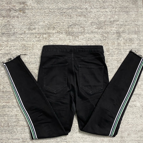 ZARA High-Rise Joggers with Side Stripes - Picture 4 of 6